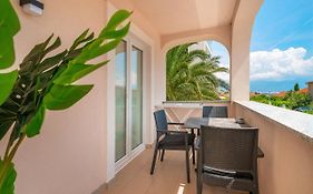 Apartments Gerta With Terrace